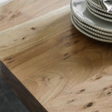 Akka Dining Table