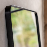 Ida Black Mirror - Large