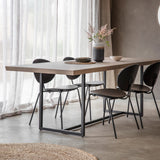Älskar Industrial Dining Table