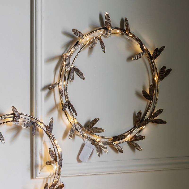 Gold Mistletoe LED Wreath