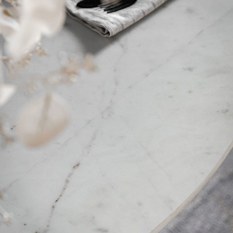 Kalkvit Dining Table