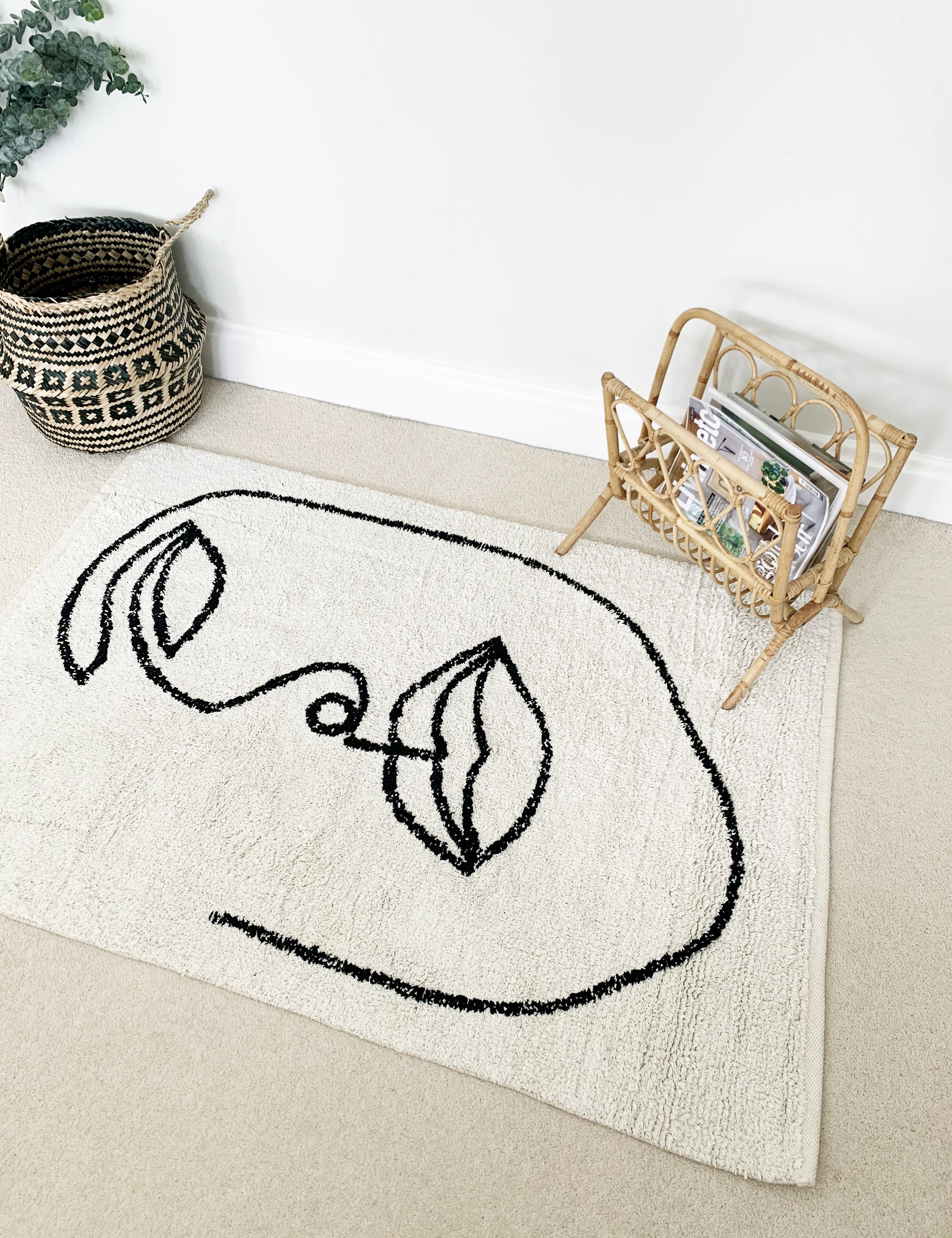 Natural Cotton Abstract Face Rug – The Den & Now